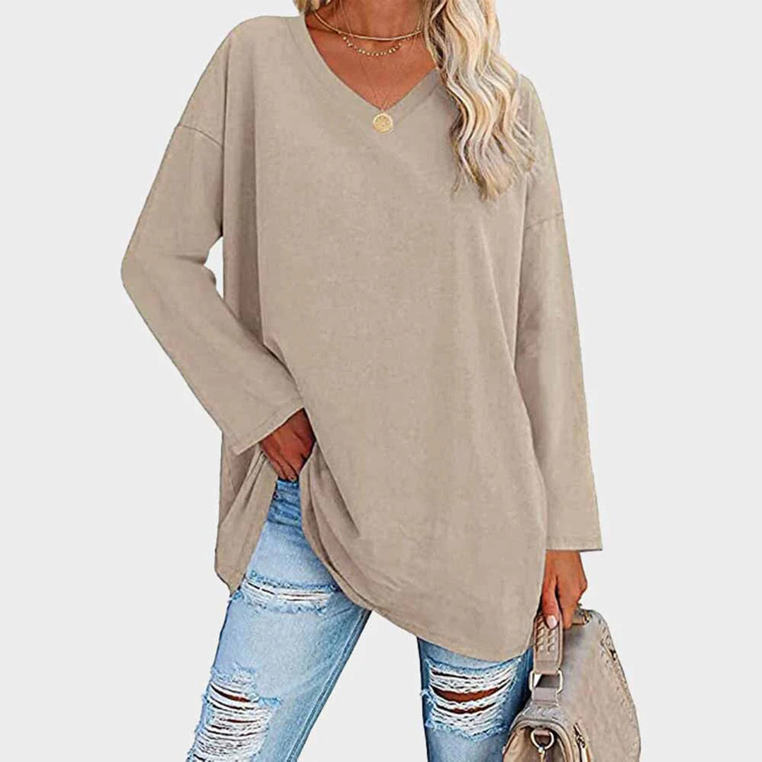 Elegant long-sleeved blouse with V-neckline