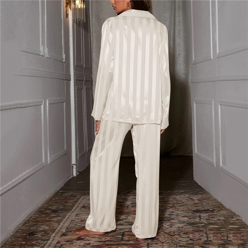 Women's - Elegant Pyjamas - Luxurious Silk Sleepwear - Comfort & Style for a Restful Night