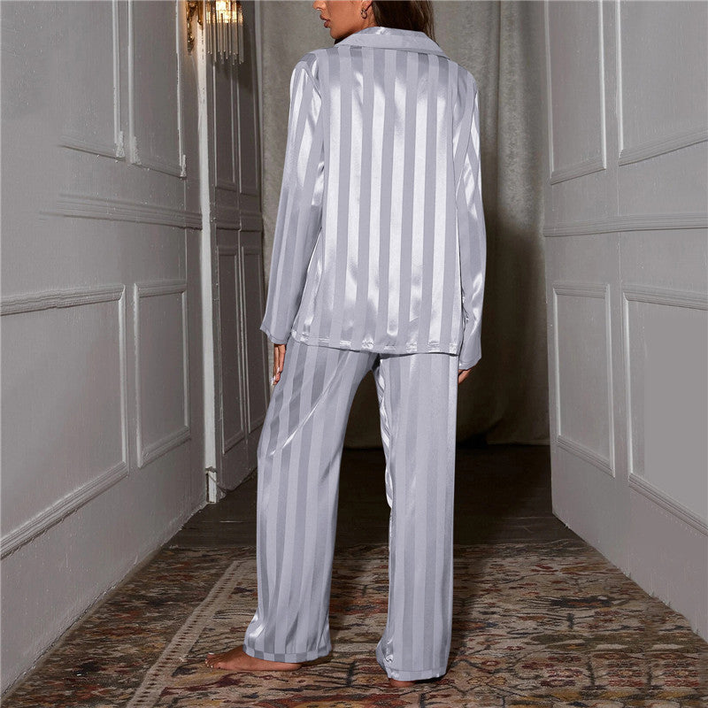 Women's - Elegant Pyjamas - Luxurious Silk Sleepwear - Comfort & Style for a Restful Night