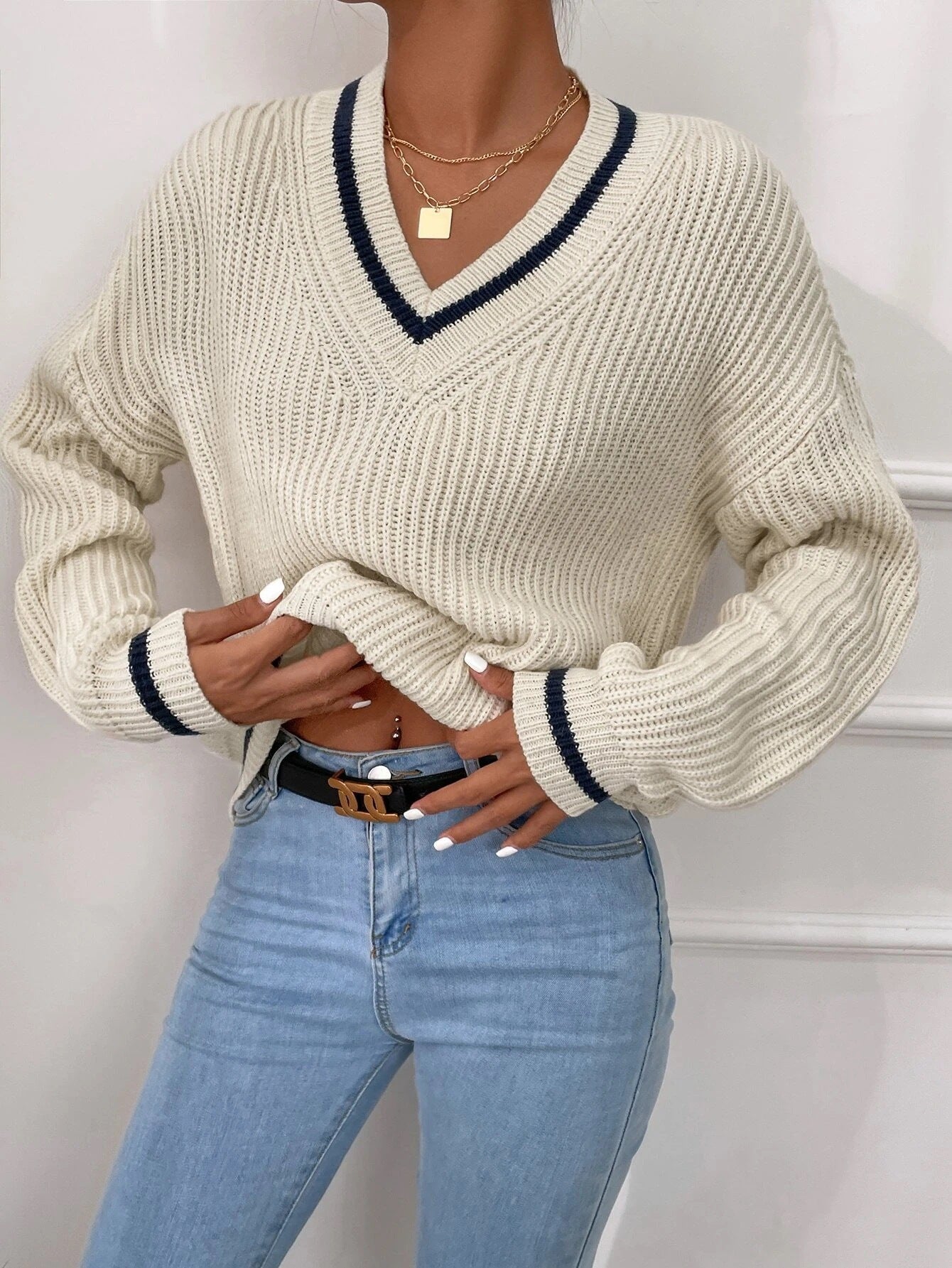 Sweater with V-neck and Patchwork