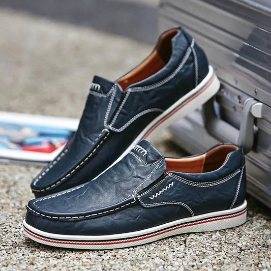 Versatile men's leather shoes for everyday and leisure wear