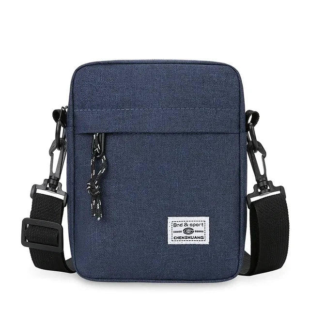 Versatile shoulder bag with adjustable strap