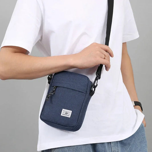 Versatile shoulder bag with adjustable strap