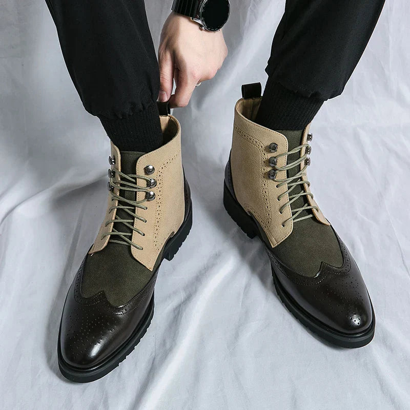 Two-coloured derby boots with robust sole