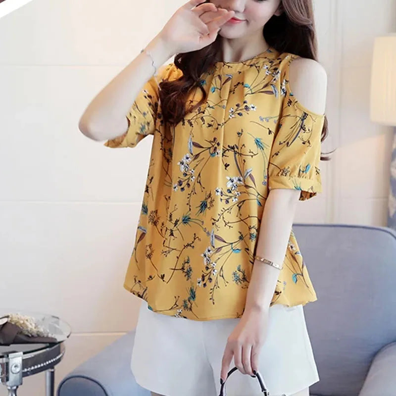 Summer blouse with floral pattern