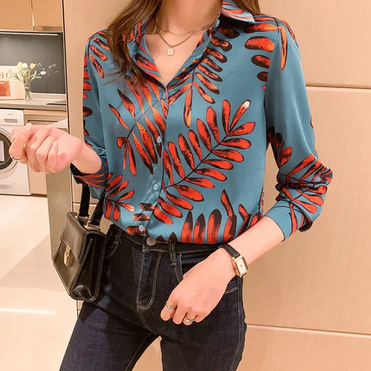 Long-sleeved blouse with leaf print