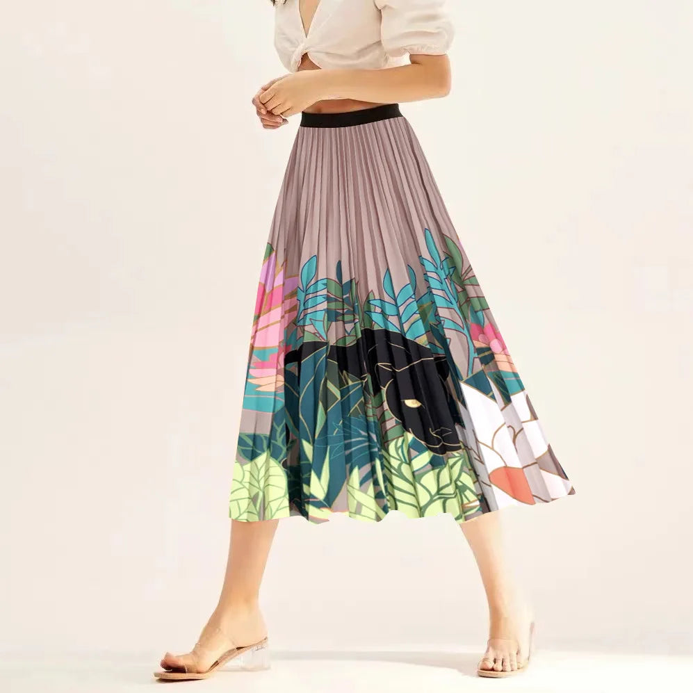 Pleated skirt with leaf pattern