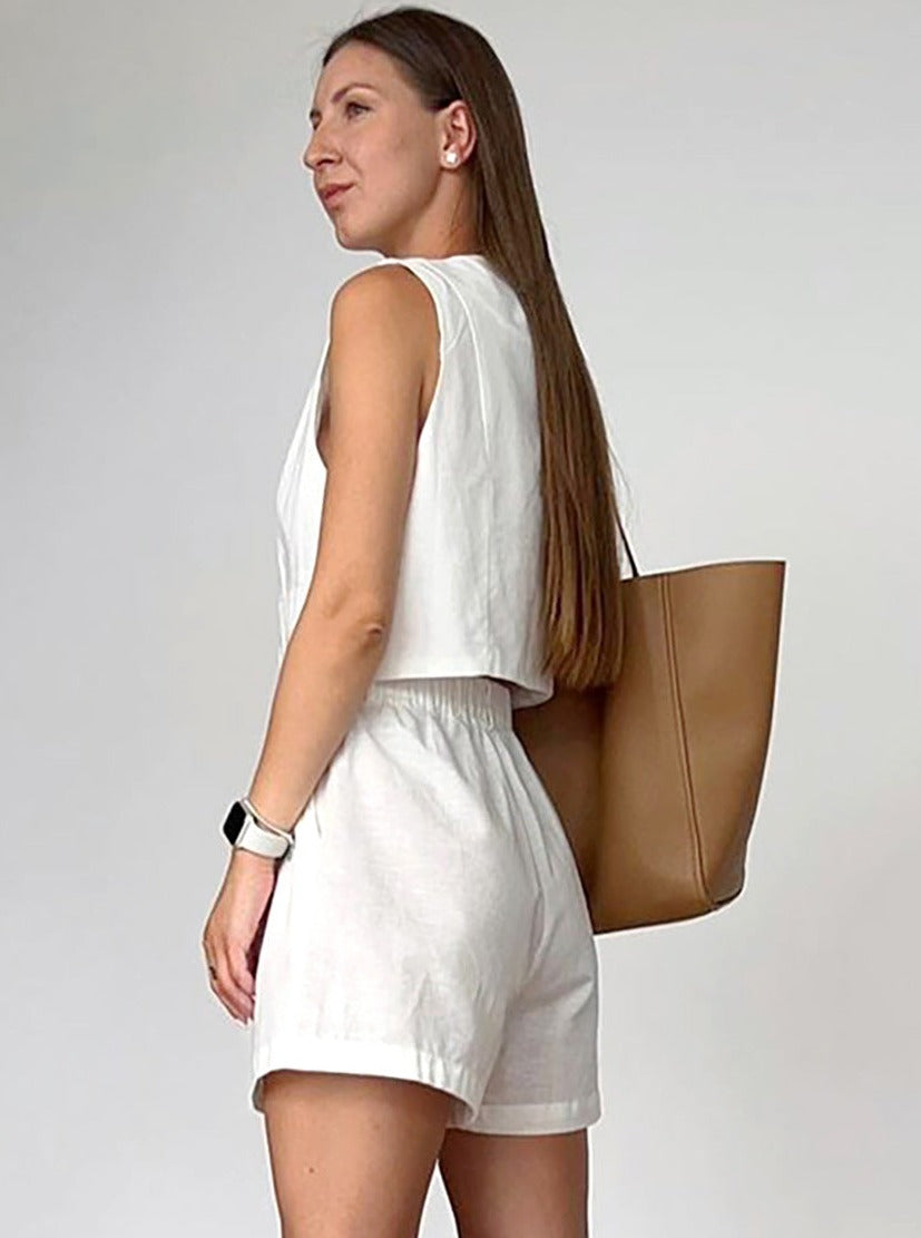 Women - Two-Piece Set - Sleeveless Waistcoat & High-Waisted Shorts - Chic Summer Outfit