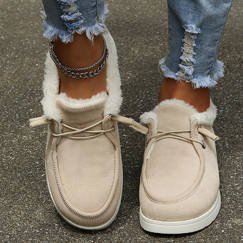 Elegant winter sneakers with fur lining