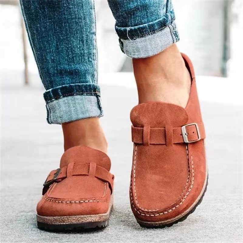 Retro suede sandals