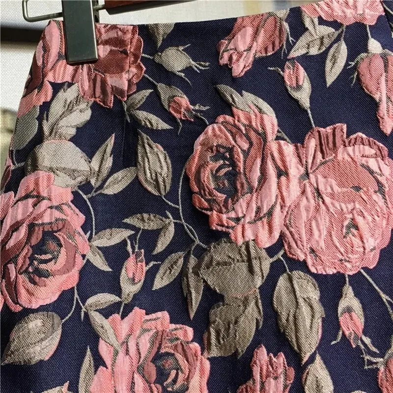 Printed skirt with high waist and rose