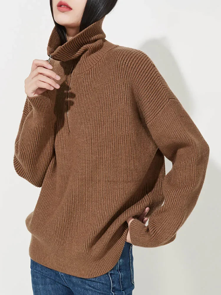 Breaded Turtleneck Women's Zipped Sweater