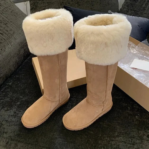 Elegant suede winter boots with plush lining