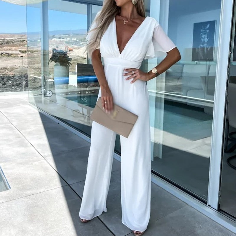 Elegant Jumpsuit With Wide Legs