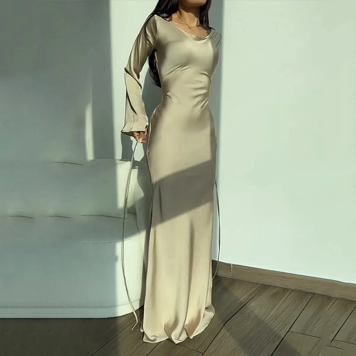 Elegant long-sleeved dress