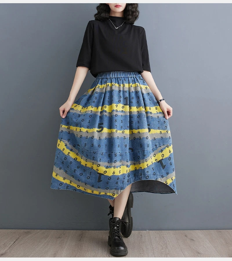 Women's skirt with letter print and asymmetric hem