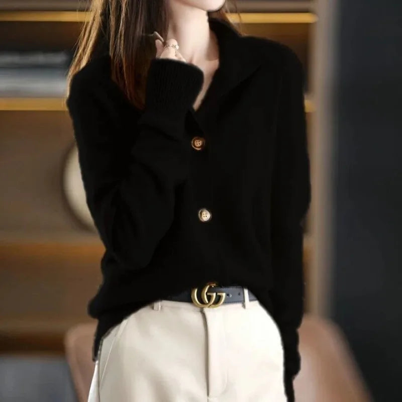 Women - Cardigan - Elegant Knitwear - Stylish and Comfortable Layering Essential