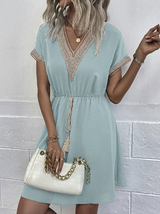 Boho dress with V-neckline and lace details