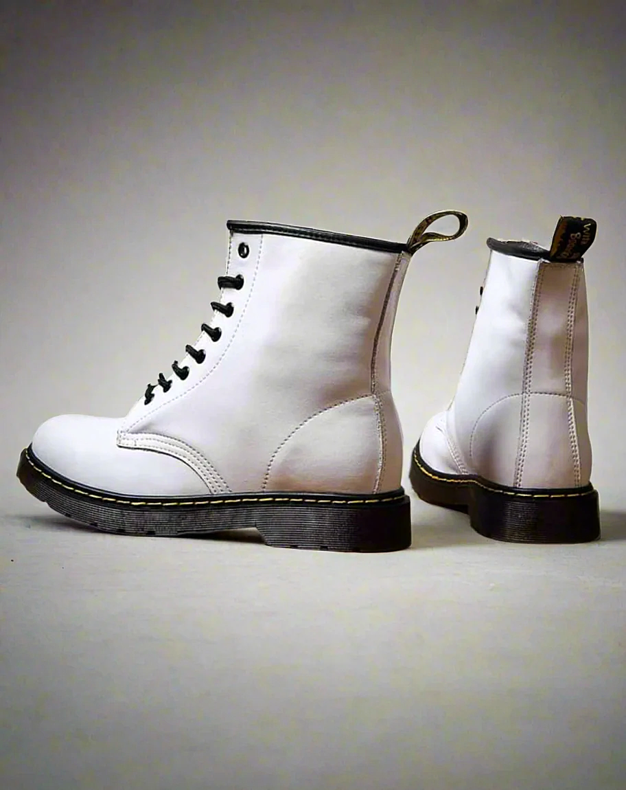 Women - Winter Boots - Leather - Stylish and Warm Footwear for Cold Weather