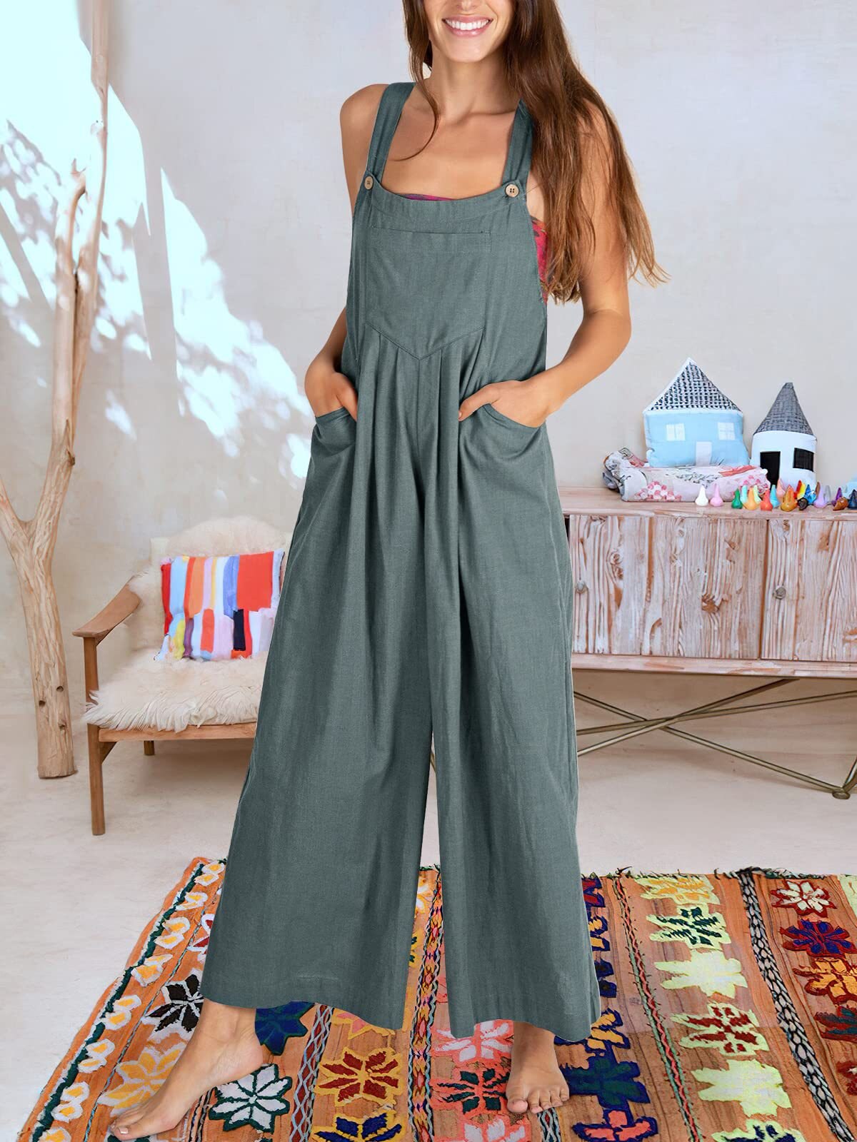 Sleeveless jumpsuit for women