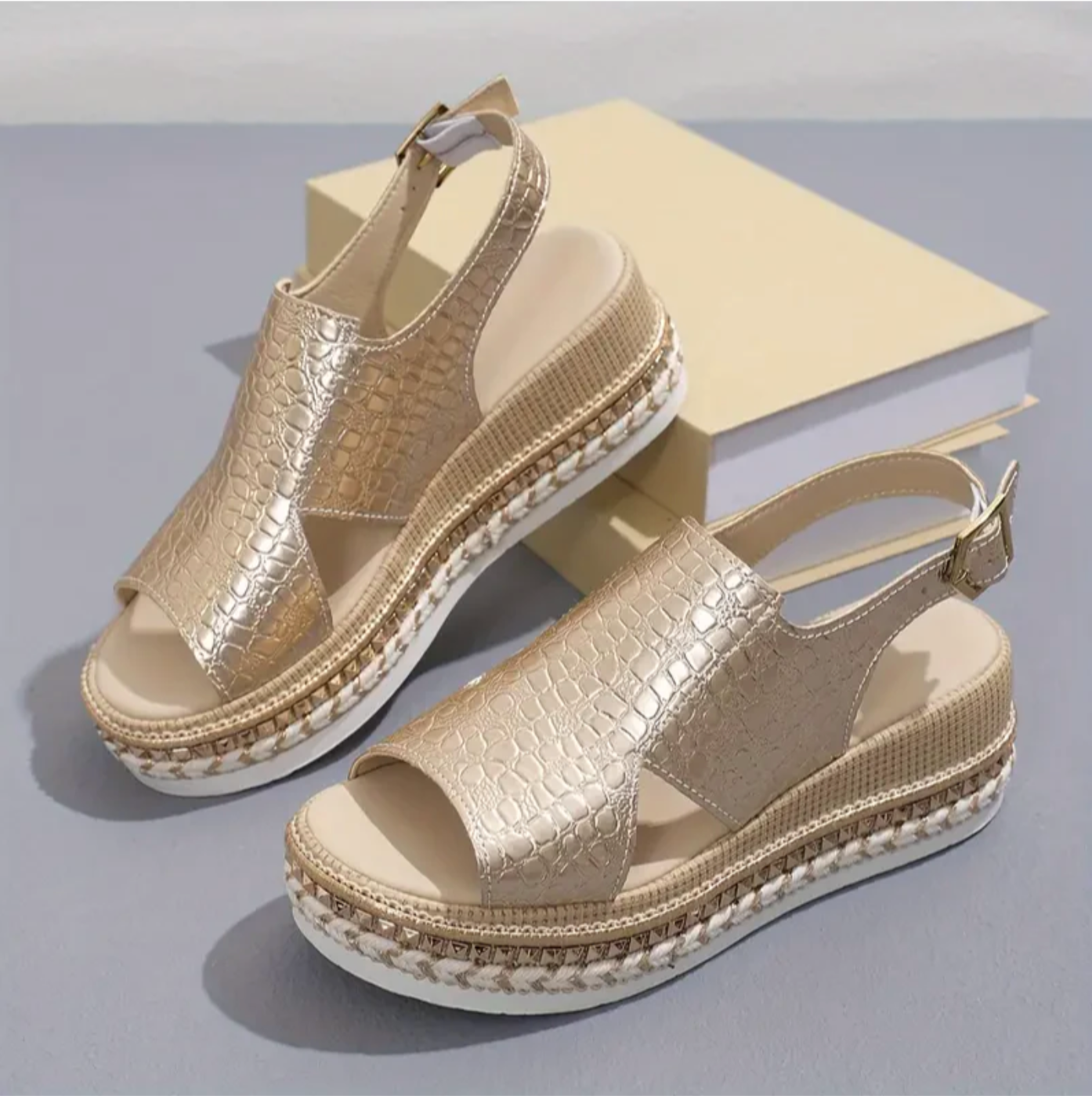 Elegant and stylish sandals with platform sole