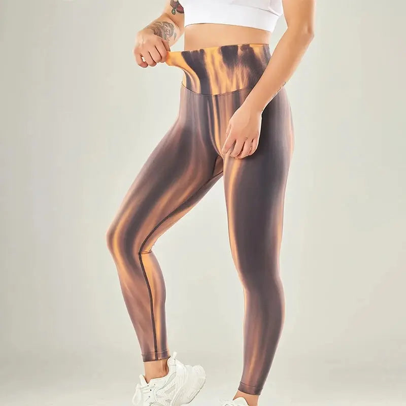 High-waisted performance leggings with seamless wave pattern