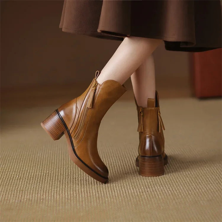 Women - Ankle Boots - Stylish Leather - Trendy Footwear for Every Occasion