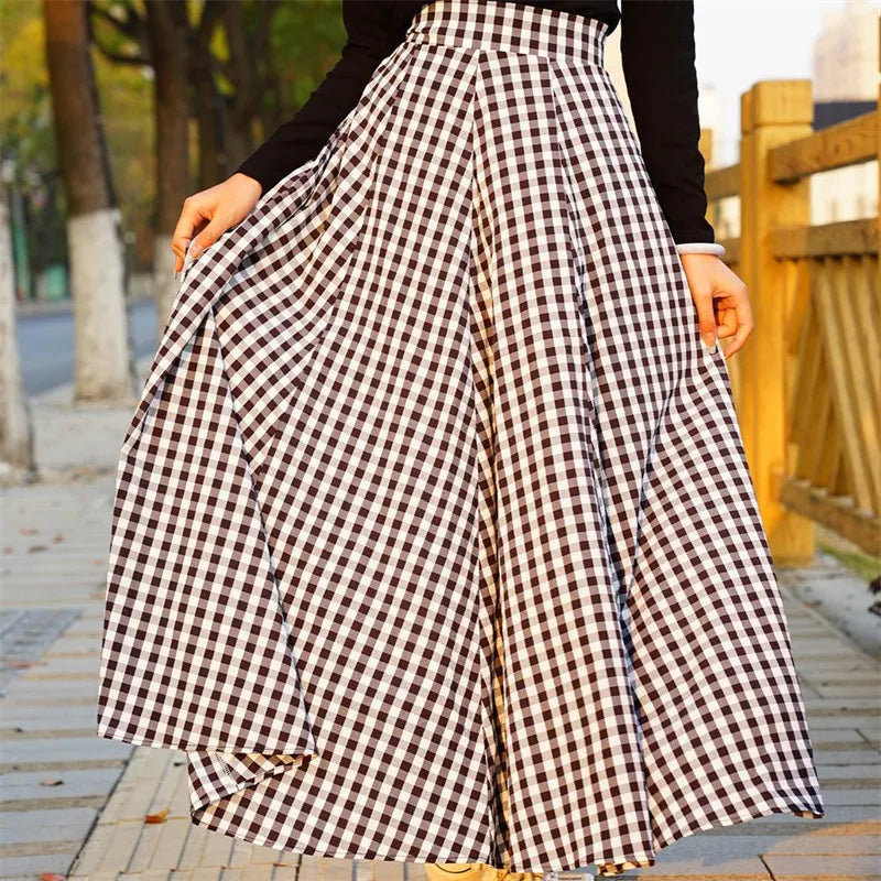 Maxi skirt with high waistband