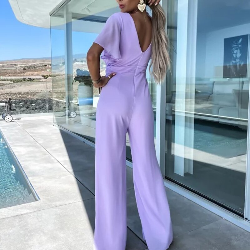 Elegant Jumpsuit With Wide Legs