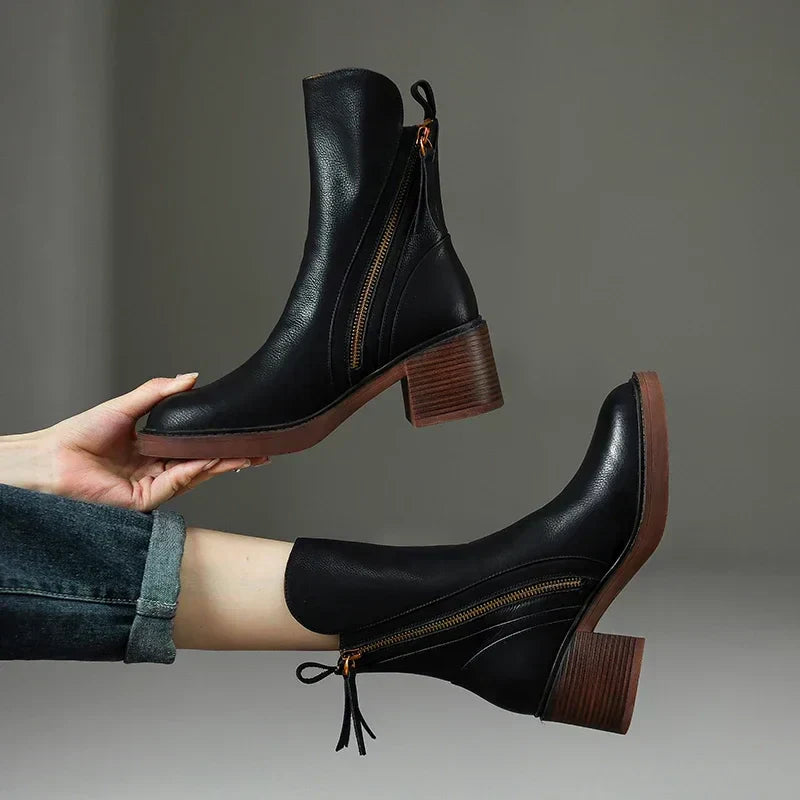 Women - Ankle Boots - Stylish Leather - Trendy Footwear for Every Occasion