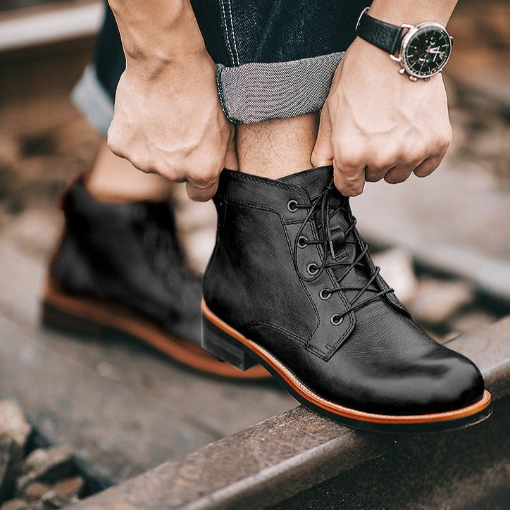 Men's leather boots