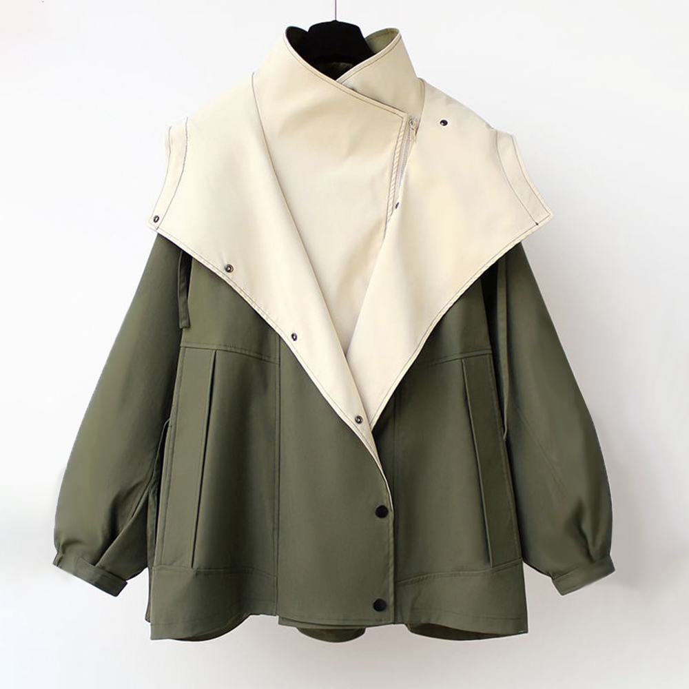 Women - Trench Coat - Lightweight, Elegant Design - Stylish Green Outerwear for All Seasons