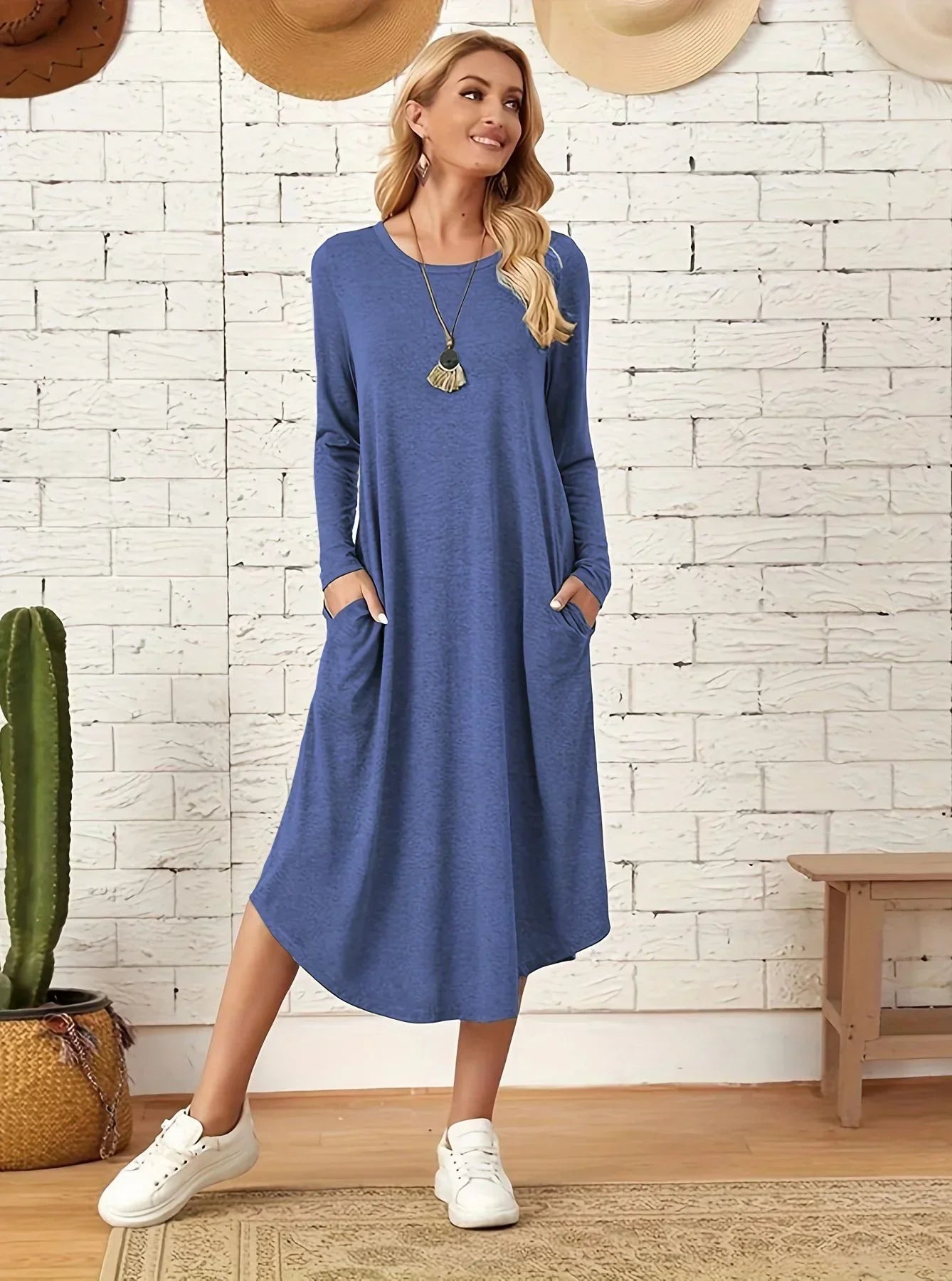 Long-sleeved casual dress