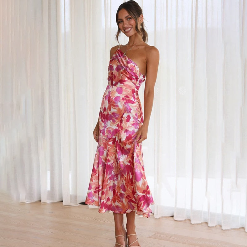 Tight-fitting one-shoulder floral dress