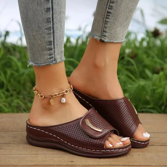 Fashion Airy beach sandals for women