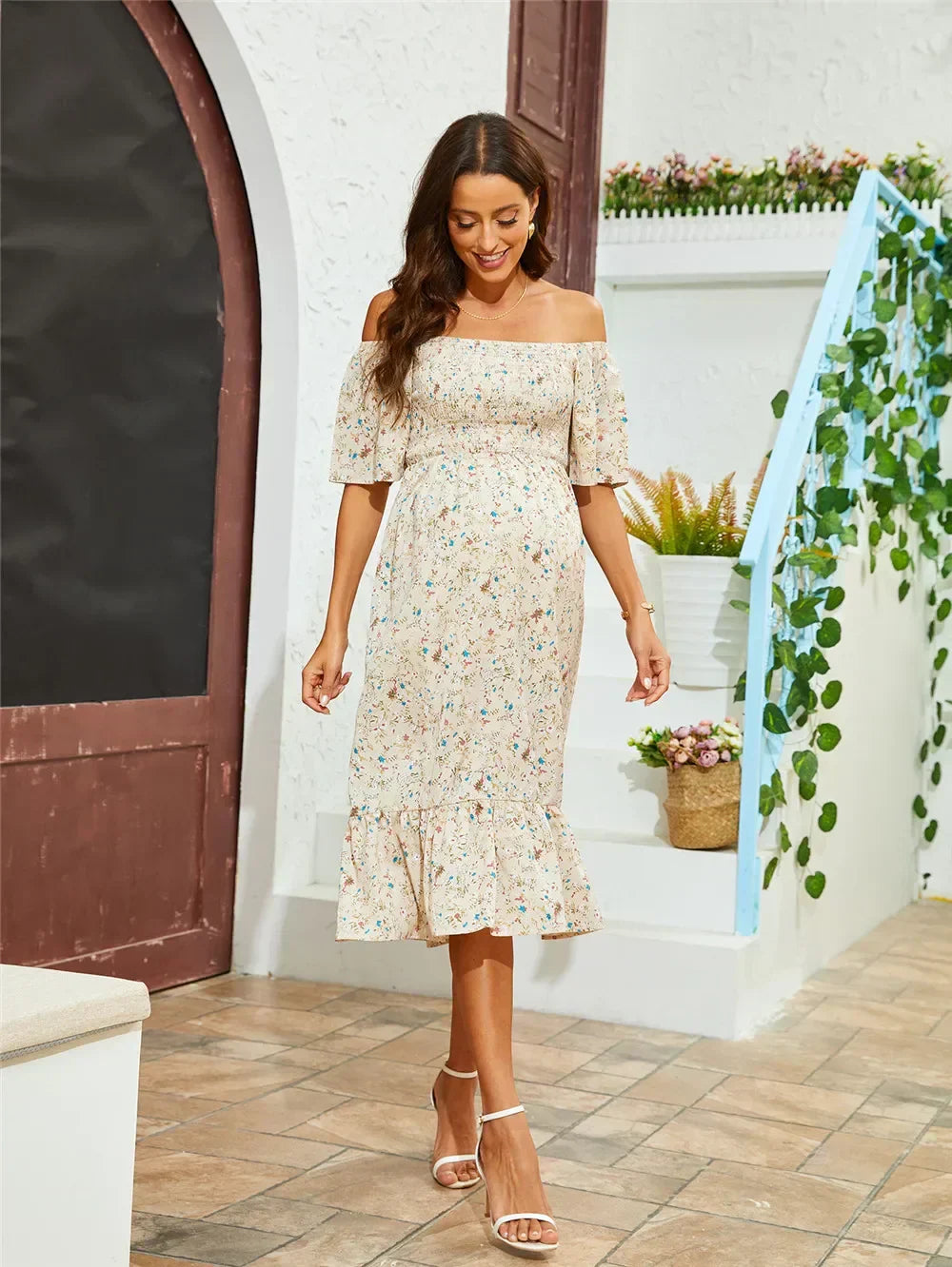 Playful maternity dresses - 2024 Edition