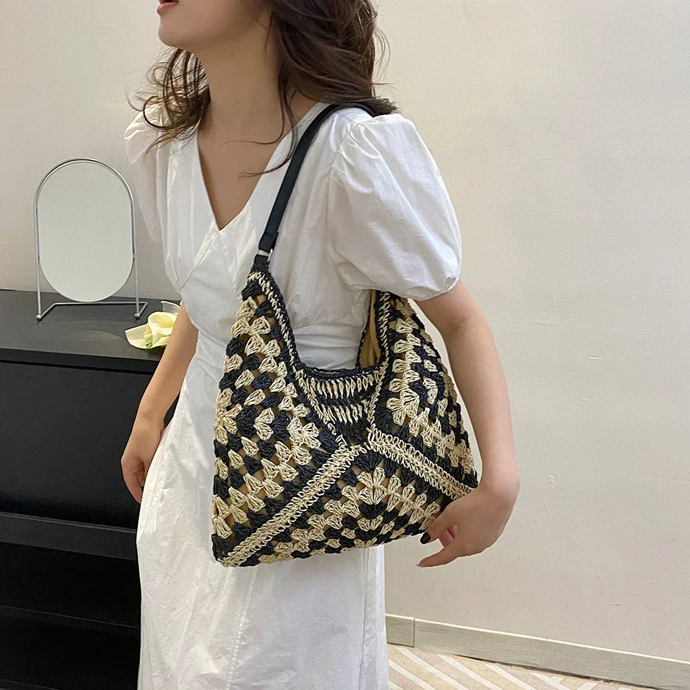 Bohemian handmade straw shoulder bag for women