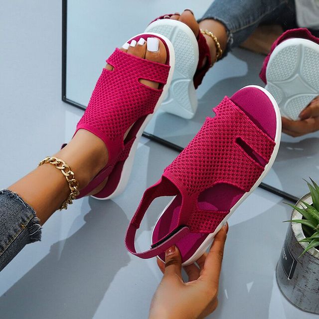 Women's sandals with breathable material