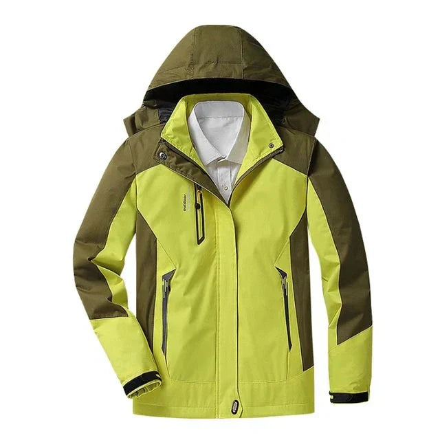 Functional and weatherproof outdoor jacket