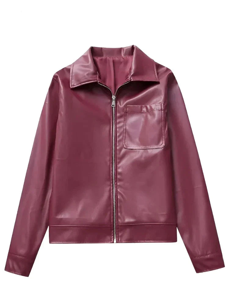 Fashionable leather jacket with zip and breast pocket