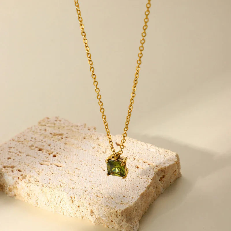 Necklace with solitaire square pendant