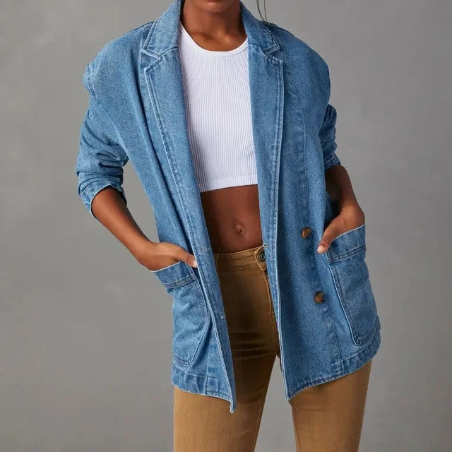 Denim blazer with button pockets and loose fit