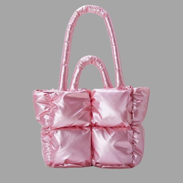 Metallic puffer carrier bag with ruffled design