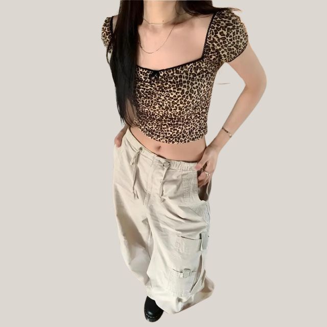 Leopard print crop top with vintage flair