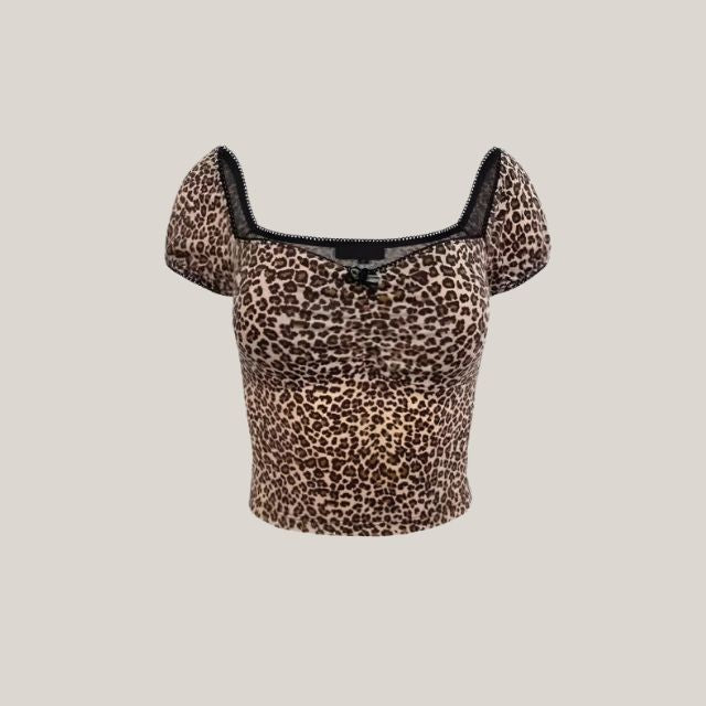 Leopard print crop top with vintage flair