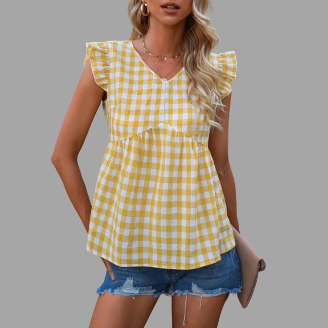 Checked gingham blouse with ruffled sleeves