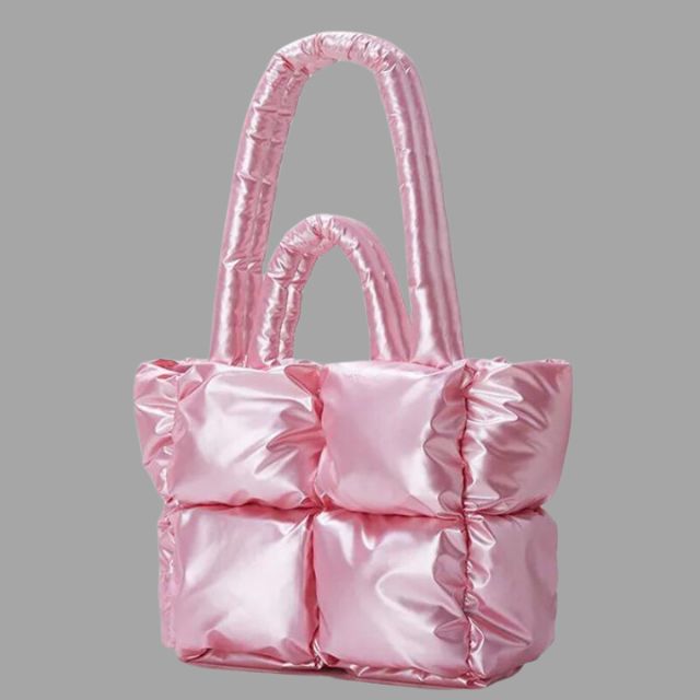 Metallic puffer carrier bag with ruffled design