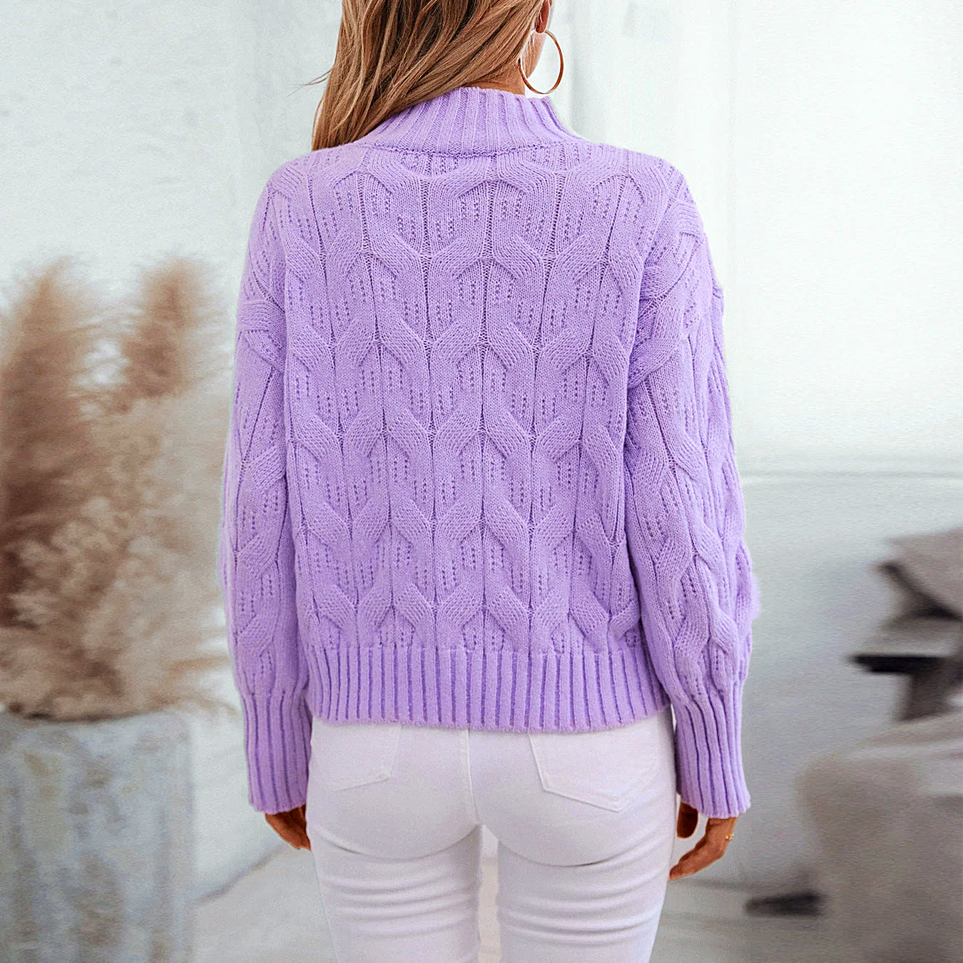 Women - Knitted Sweater - Cozy Material, Modern Design - Stylish Women's Jumper for Every Occasion