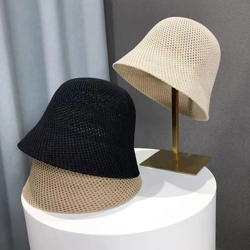 Thin, breathable sun hat for women