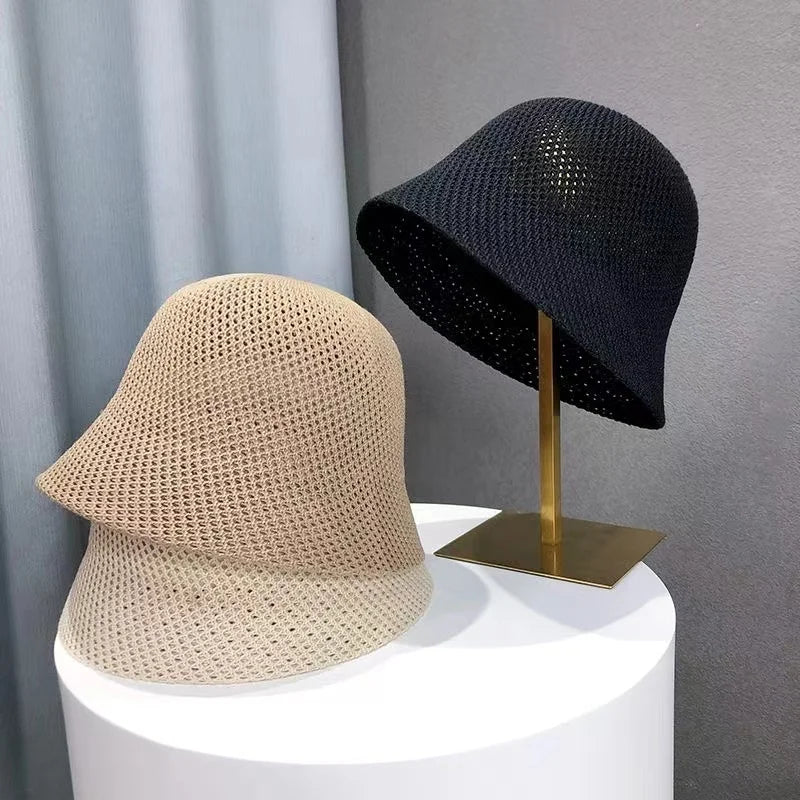 Thin, breathable sun hat for women